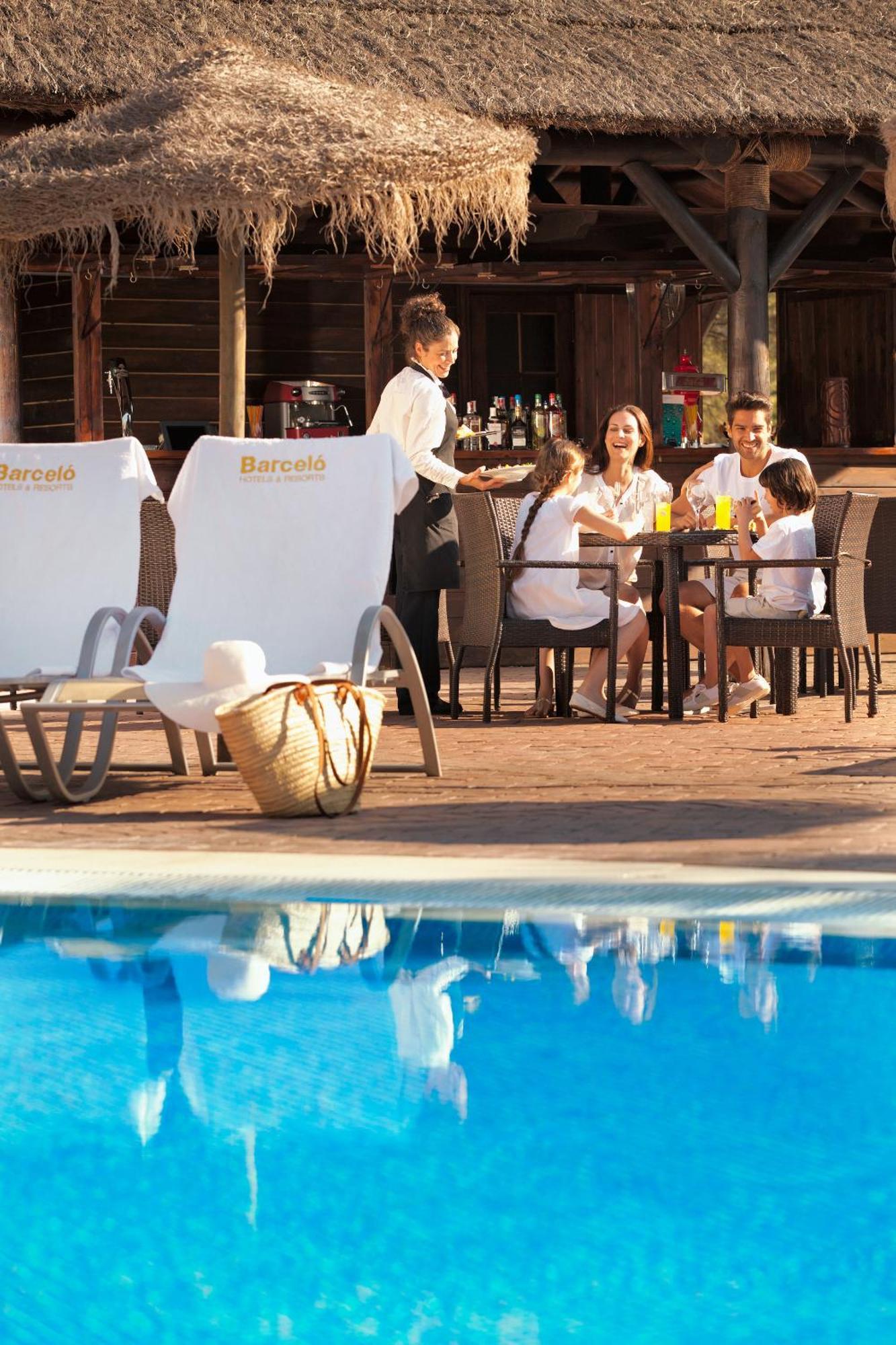Barcelo Punta Umbria Beach Resort Esterno foto